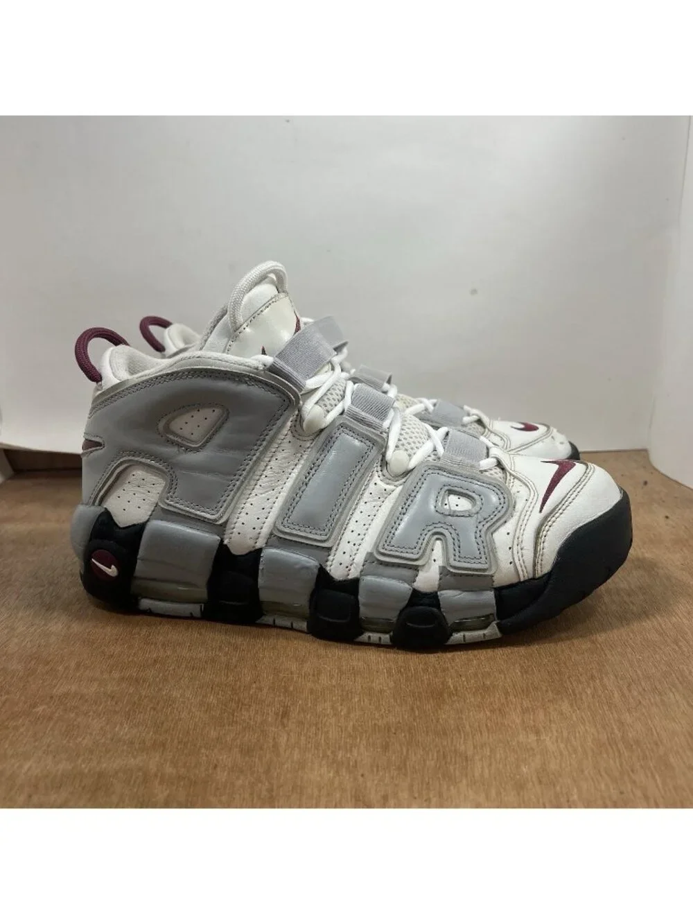 Nike Air More Uptempo Rosewood Womens Size 11.5 Athletic Basketball Shoe Sneaker